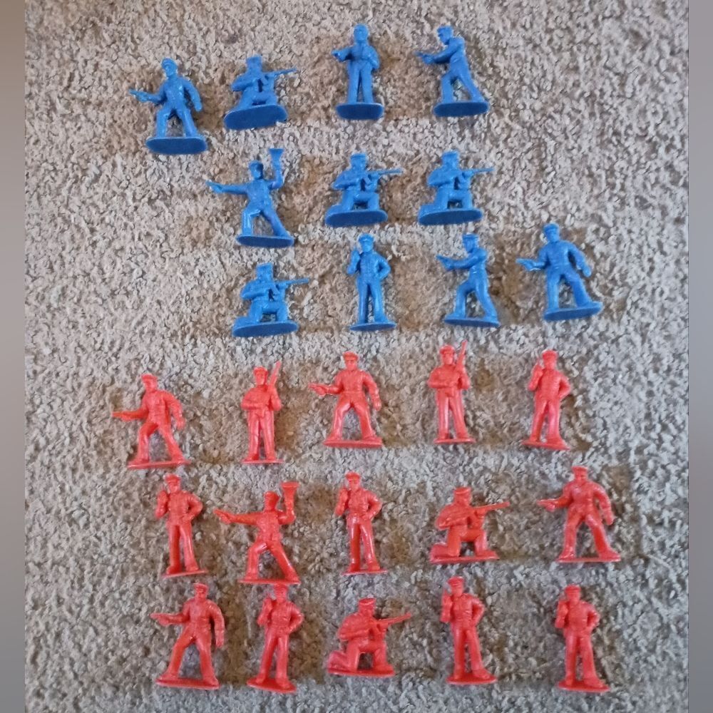 Vintage Police Officer 27 Figures Red Classic Toy Soldiers Set - PRE-OWNED